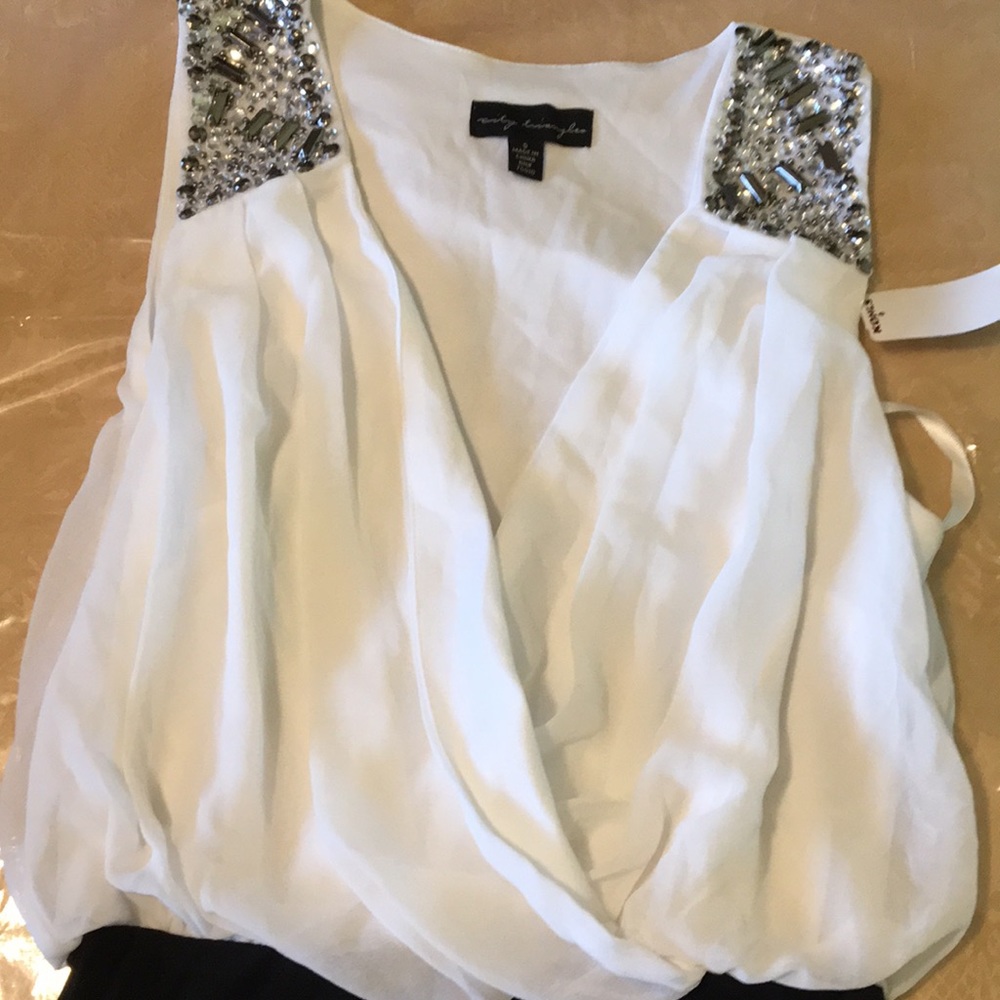 Dress - Picture 3 of 3